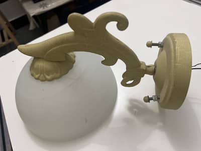 Wall Lamp for Sale – Stylish & Perfect Condition