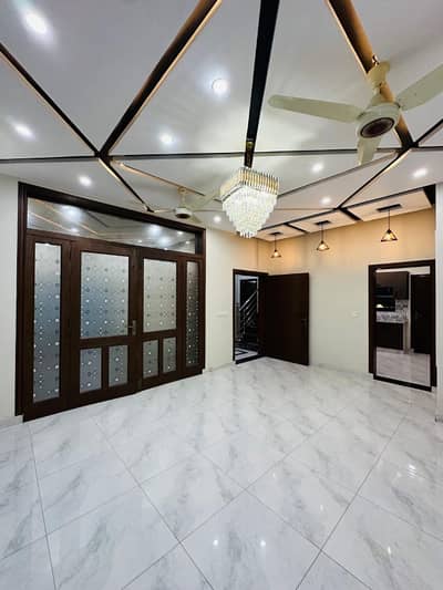 10 Marla Brand New Full House in LDA Avenue 1