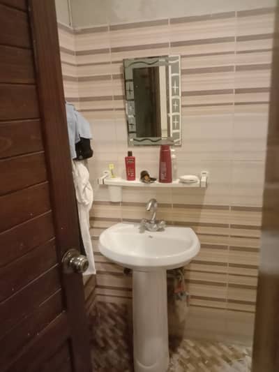 Furnished room available for rent ready to move only for Girls.