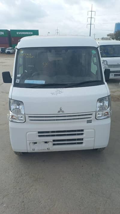 MITSUBISHI MINICAB