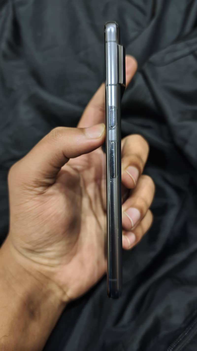 Google pixel 8 pro 6