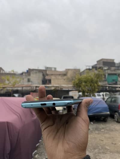 Infinix hot 10 play 4/64