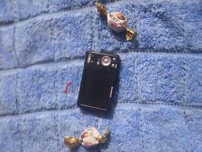 this is used camera no battery