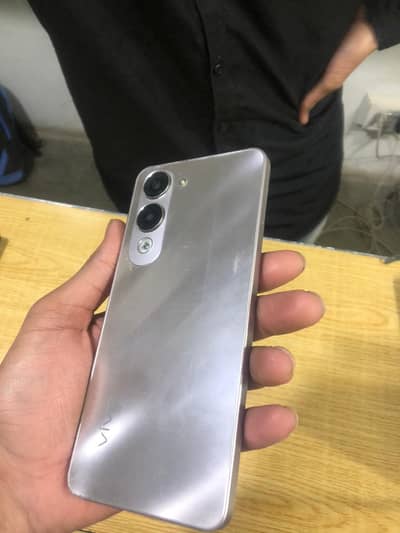 vivo yo4  ram 4gb 128