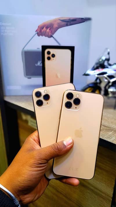 iphone 11 pro max 256 GB PTA approved My Whatsapp number 0300186806six