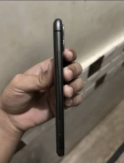 iPhone 11 10/10 Condition