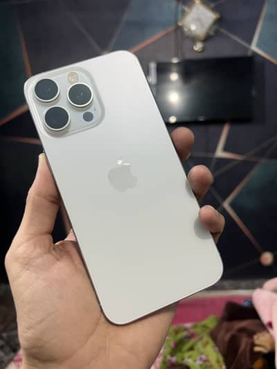 Iphone 15 pro max (icloud lock)