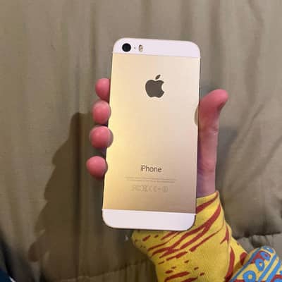 iphone 5s PTA approved with box  My WhatsApp number 0323.88. 11.932