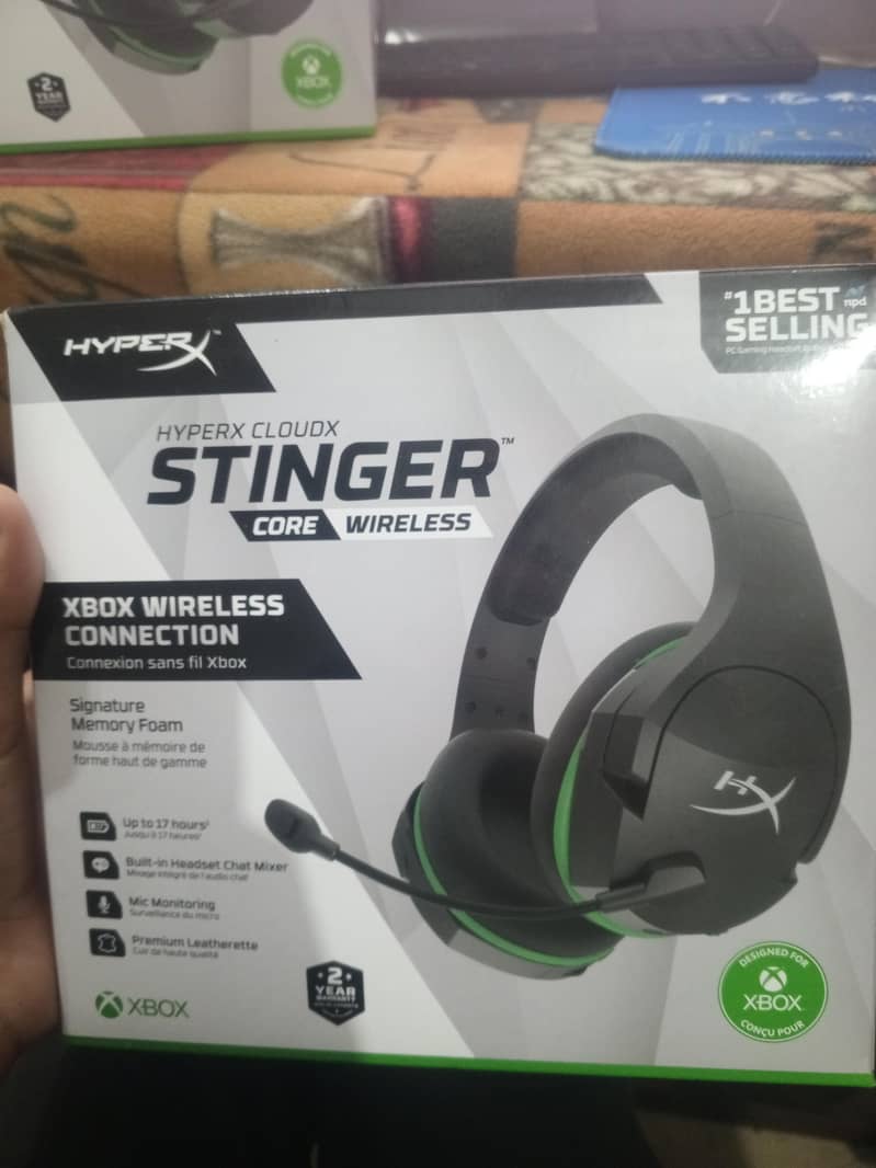  HyperX CloudX Stinger Core Wireless (Xbox Only) 1