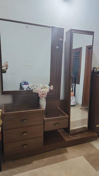 Bedroom set, dressing table,  Bed worh side table, 3 Cupboards