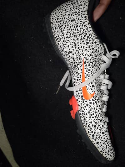 Nike original football gripper size 6,7