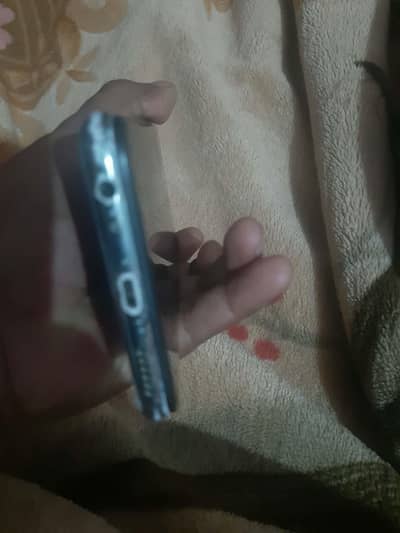 vivo y17s 8gb ram 256gb rom dibba aur charger Sath Nahin hai Kela set