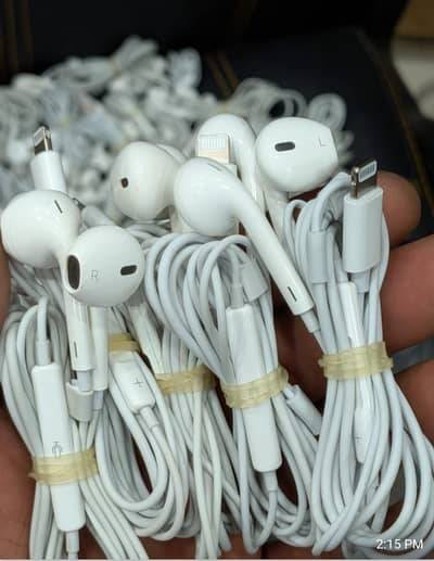 iphone  original handfree  (full add read)