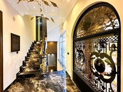 10 Marla Luxury House is Available for Rent in Bahria Town Lahore