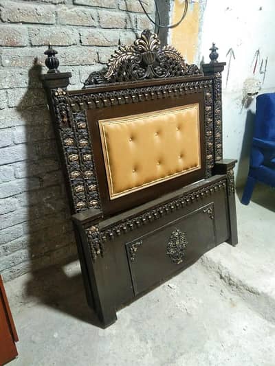 furniture single bed Available hole sale price 22000