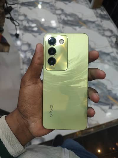 Selling Vivo Y100 Without Box and Charger