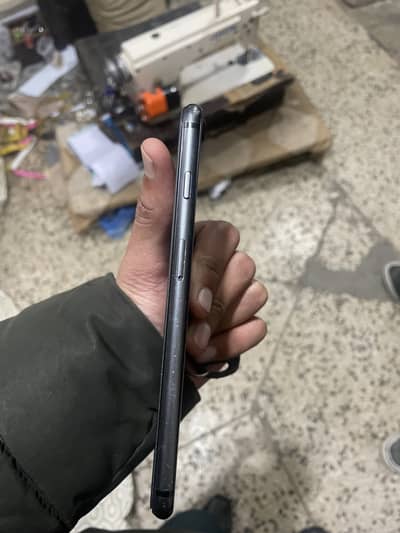 Iphone 8plus black 64gb pta approved only 20k urgent sale