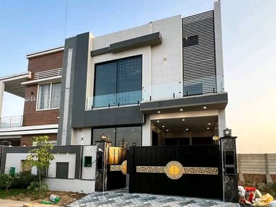 5 Marla Luxury House is Available for Rent in Bahria Town Lahore