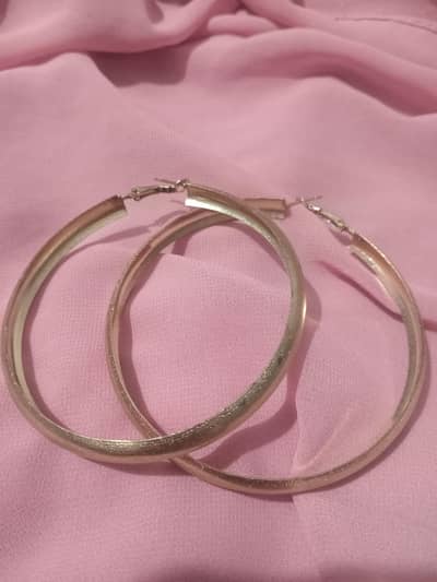 hoop earring