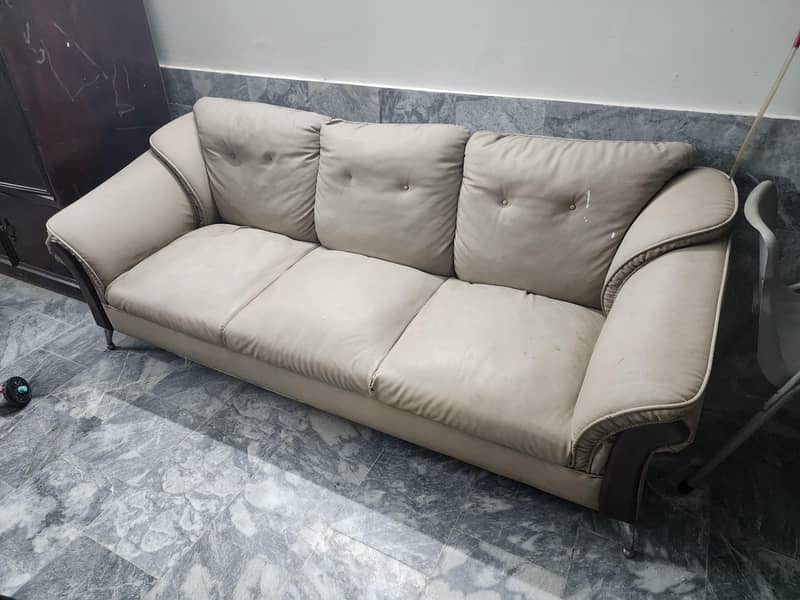 7 seater sofa 0