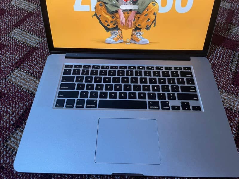 MacBook Pro mid 2015 0