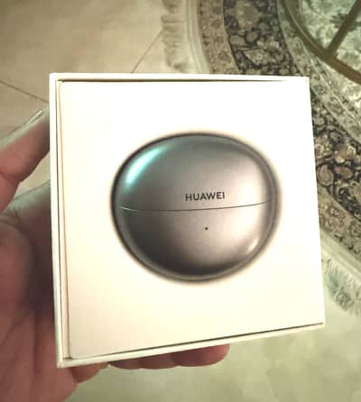 Huawei free clip neat and clean condition