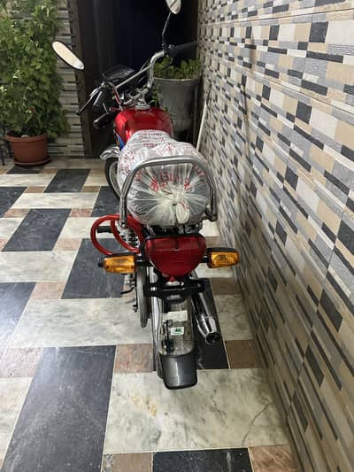 United 70 cc brand new bike