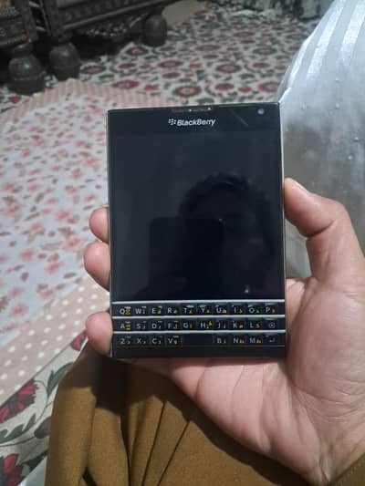 Blackberry passport pta approved  available for parts