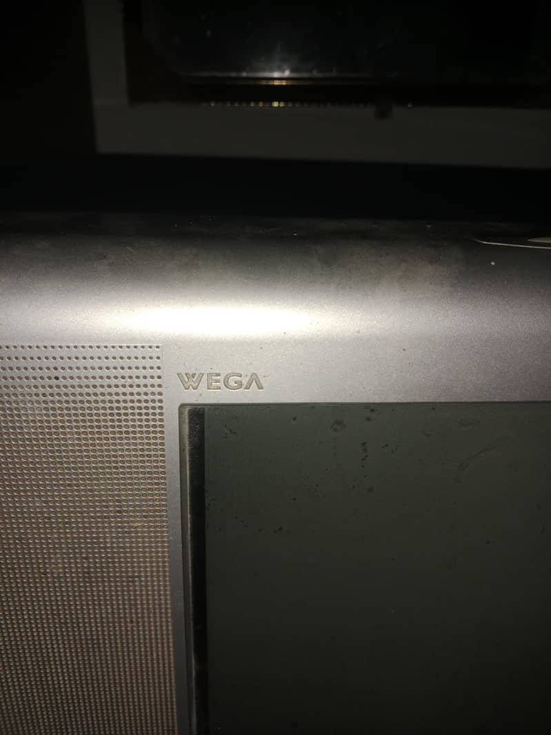 اصل جاپانی ٹی وی سونی کا اچھی حالت میں ہے 0