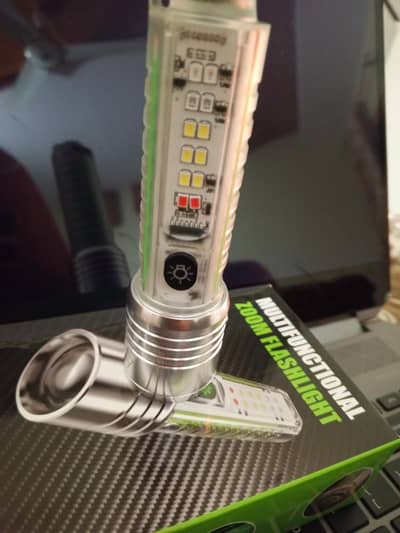 multi functional 5 in1 1 led light reachable smart Torch