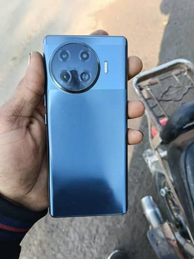 techno spark 20 pro plus 10 by 10 condition