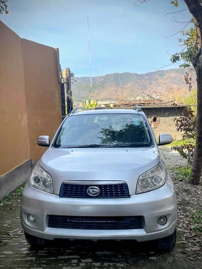 Daihatsu terios automatic 2012