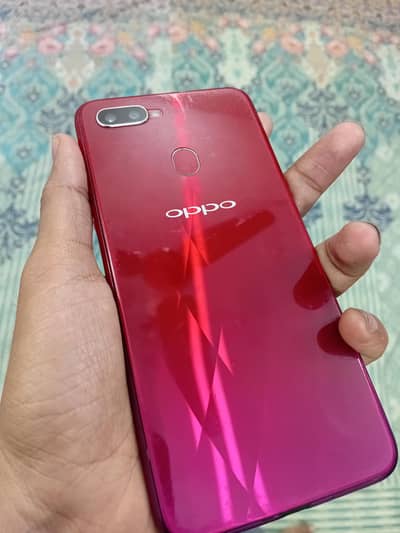 Oppo f9 complete saman ke saath (Contact num# 0317/39/39/765)