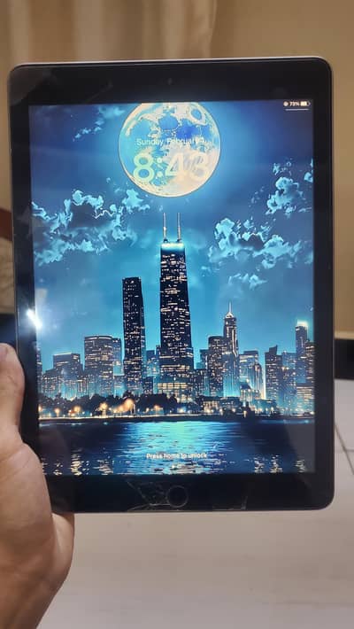 iPad 5th generation 128gb gaming tablet  in reasonable price