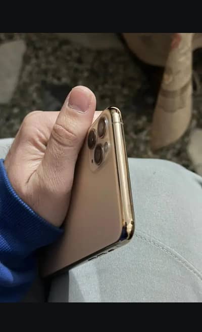 iphone 11 pro max urgnt sale