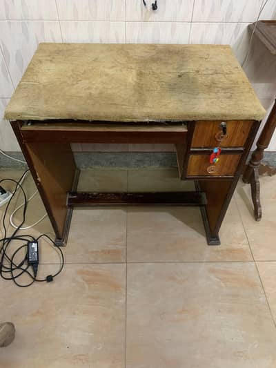 Office Table for Sale – Excellent Condition