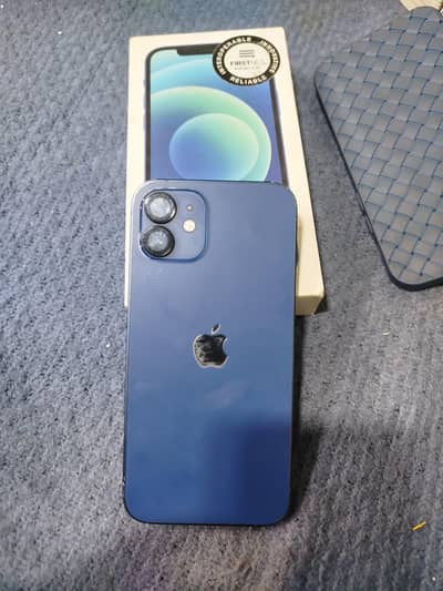 Mobile 10/10 condition with box ram 64