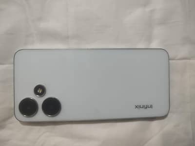 Infinix hot 30 play  4/64