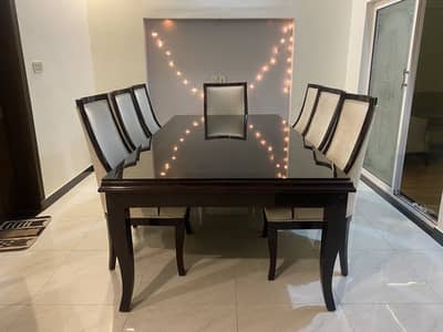 Dining table 8 seater