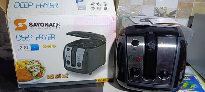 SAYONA DEEP FRYER 2.8L Brand New