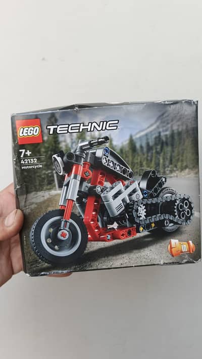 BRANDED AND SEAL PACK ORIGINAL LEGOS