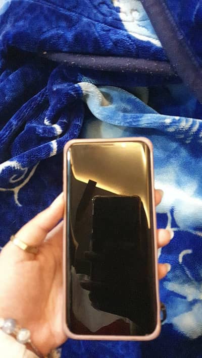 Mbl for sale with box and 3 cases