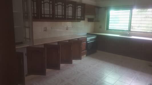 i-8 Marble flooring ground portion is For Rent In I-8