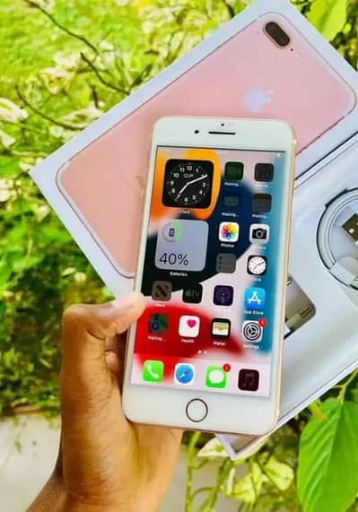 iPhone 7 plus 128GB only WhatsApp number 03274272410