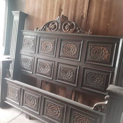 complete bed with dressing and side tables vip