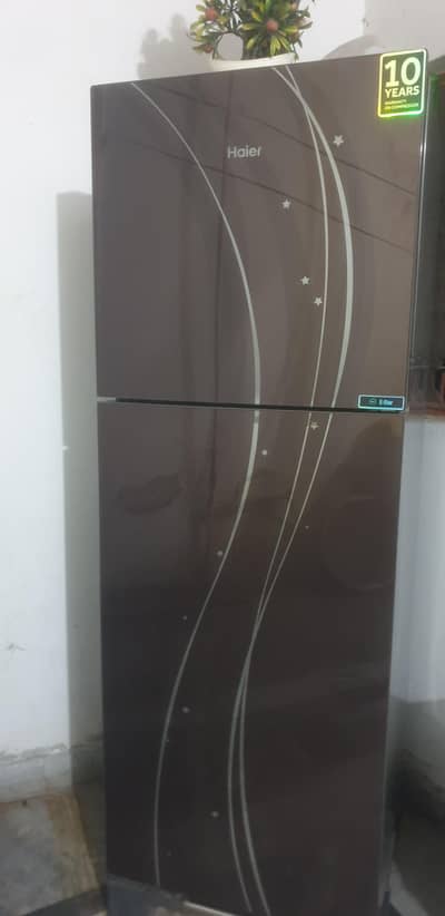 Refrigerator medium size for sale urgently