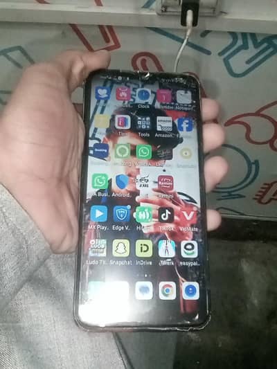 huwie p smart +.  4/128. single sim pta proved