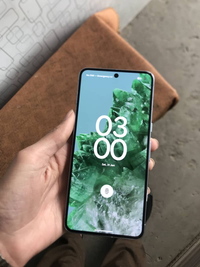 Google pixel 8 pro 2