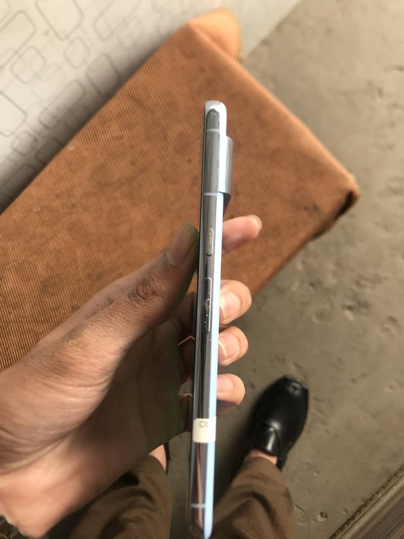 Google pixel 8 pro 4