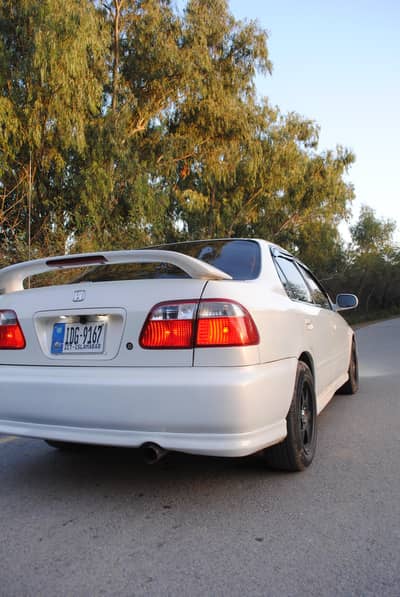 HONDA CIVIC 1996 CONVERTED INTO 2000